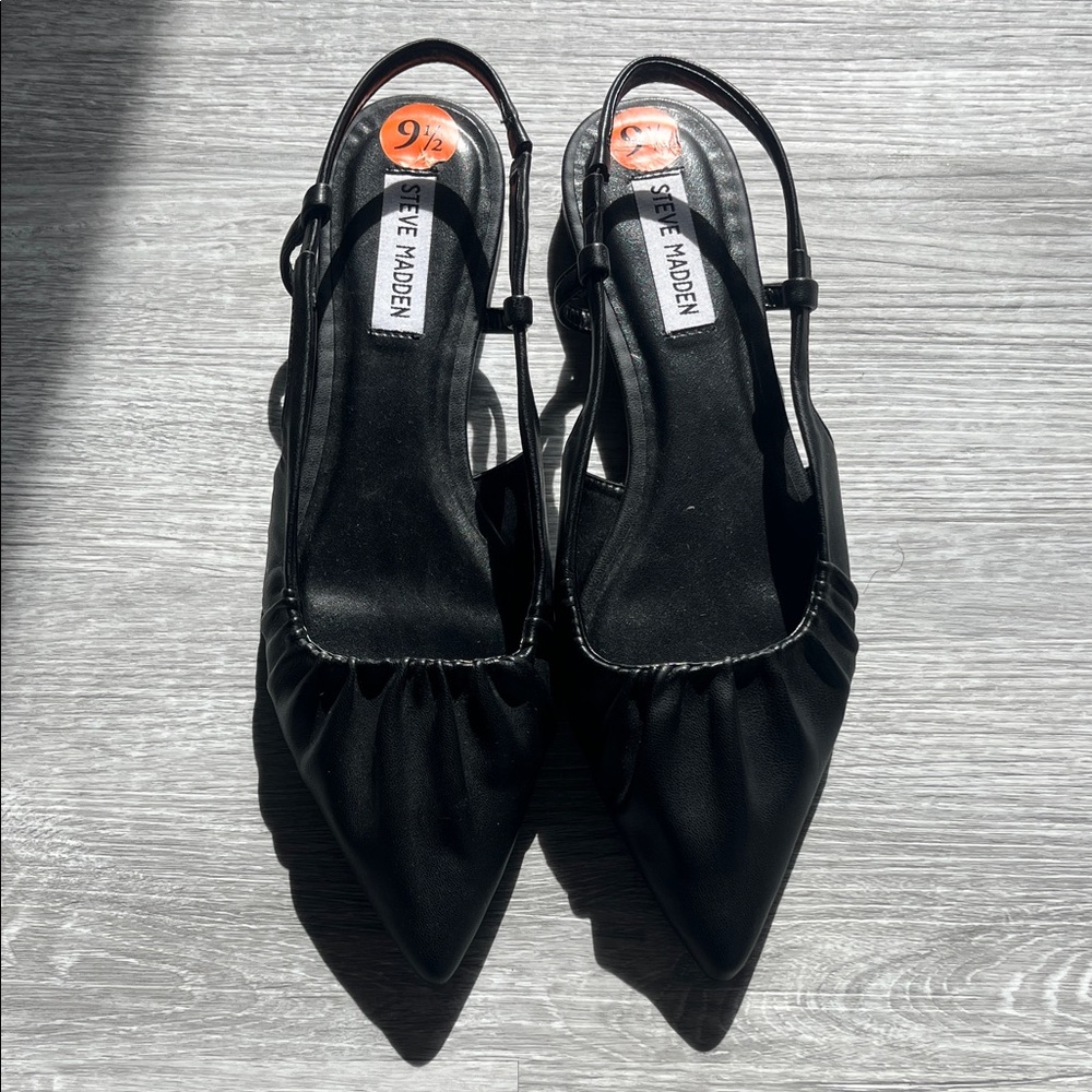 Steve Madden Black Pointed Toe Heels